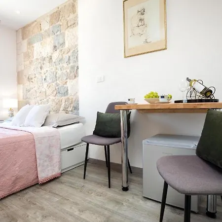 Old Bridge Hotel Trogir